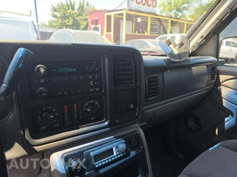 2006 Chevrolet Tahoe LS – miniatura 10