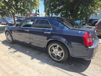 2006 Chrysler 300C - miniatura 2
