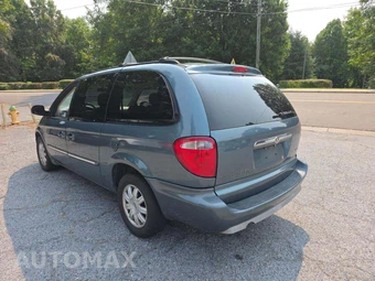 2006 Chrysler Town & Country Touring 119.3" WB - miniatura 2