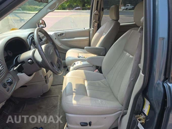 2006 Chrysler Town & Country Touring 119.3" WB - miniatura 6