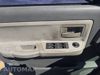 2006 Dodge Dakota SLT Crew Cab Medium Bed – miniatura 9