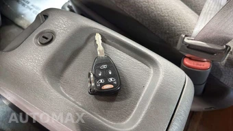 2006 Dodge Grand Caravan SXT Minivan 119.3" WB - miniatura 35