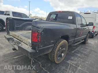 2006 Dodge Ram 1500 SLT Crew Cab Medium Bed – miniatura 4