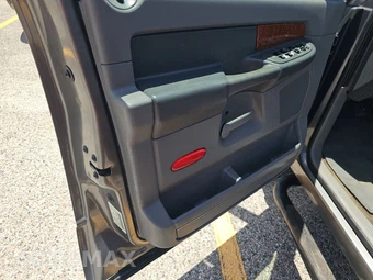 2006 Dodge Ram 1500 SLT Crew Cab Medium Bed – miniatura 9