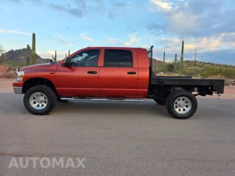 2006 Dodge Ram 3500 SLT Extended Crew Cab Medium Bed - miniatura 2