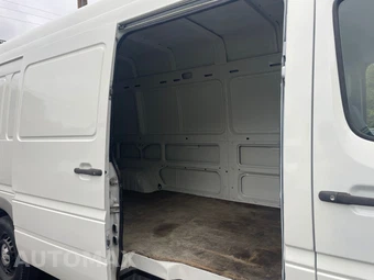 2006 Dodge Sprinter 2500 Cargo Van High Roof 158.0" WB - miniatura 11