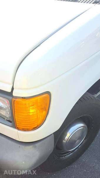 2006 Ford E-250 Commercial Cargo Van 138.0" WB - miniatura 20
