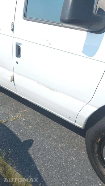 2006 Ford E-250 Commercial Cargo Van 138.0" WB - miniatura 23
