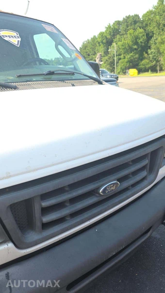 2006 Ford E-250 Commercial Cargo Van 138.0" WB - miniatura 25