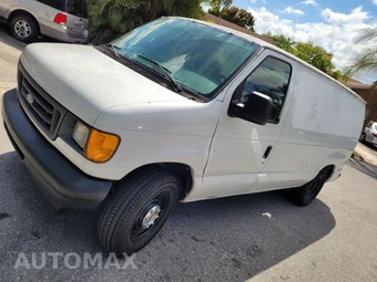 2006 Ford E-250 Recreational Van 138.0" WB - miniatura 2