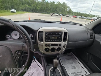 2006 Ford Escape XLT - miniatura 11