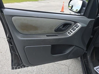 2006 Ford Escape XLT - miniatura 9