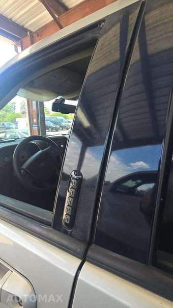 2006 Ford Explorer Limited – miniatura 28