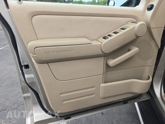 2006 Ford Explorer XLS – miniatura 9