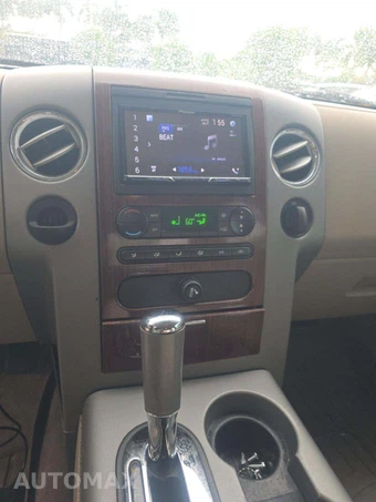 2006 Ford F-150 Lariat Crew Cab Short Bed - miniatura 10