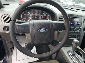 2006 Ford F-150 Lariat Crew Cab Short Bed – miniatura 10