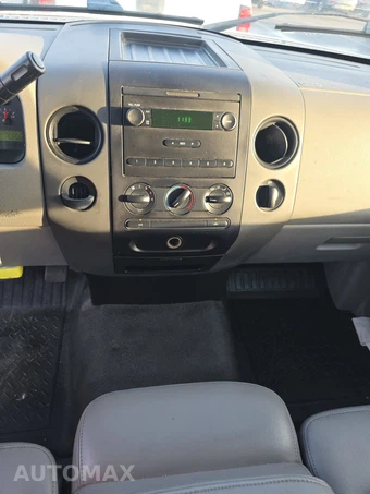 2006 Ford F-150 XL Regular Cab Medium Bed - miniatura 11