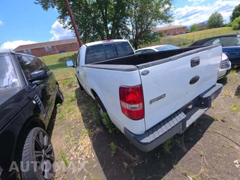 2006 Ford F-150 XL Regular Cab Medium Bed – miniatura 2