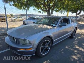 2006 Ford Mustang GT Deluxe Coupe