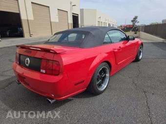 2006 Ford Mustang GT Premium Convertible - miniatura 3