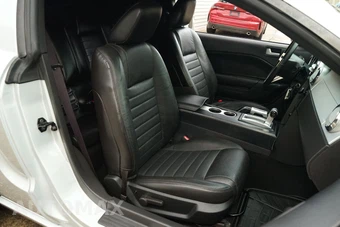 2006 Ford Mustang GT Premium Coupe - miniatura 4