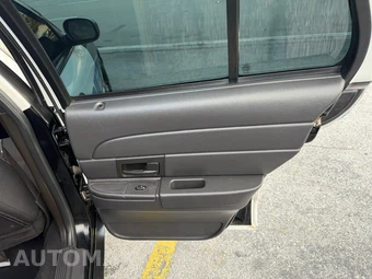 2006 Ford Police Interceptor 3.27 Axle - miniatura 25