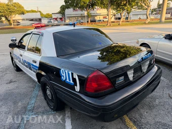2006 Ford Police Interceptor 3.27 Axle - miniatura 6