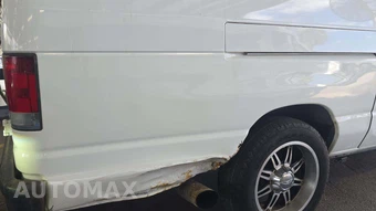 2006 Ford Super Duty E-350 Commercial Cargo Van 138.0" WB - miniatura 16