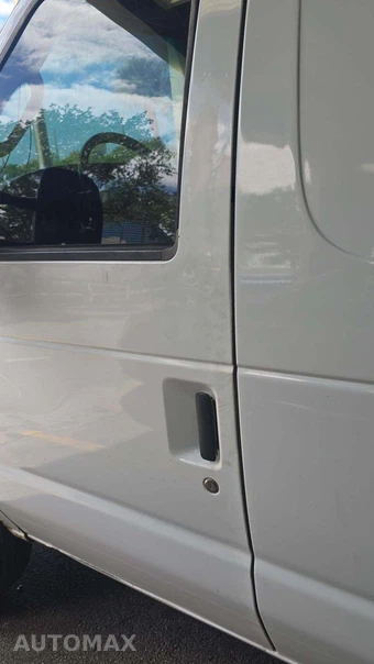 2006 Ford Super Duty E-350 Commercial Cargo Van 138.0" WB - miniatura 4