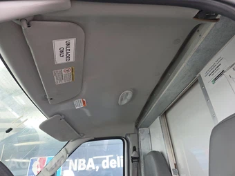 2006 Ford Super Duty E-350 Cutaway DRW 176.0" WB – miniatura 20
