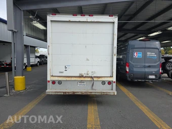 2006 Ford Super Duty E-350 Cutaway DRW 176.0" WB – miniatura 5