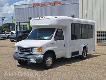 2006 Ford Super Duty E-350 Cutaway DRW