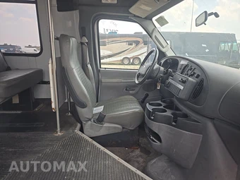 2006 Ford Super Duty E-350 Cutaway DRW – miniatura 8