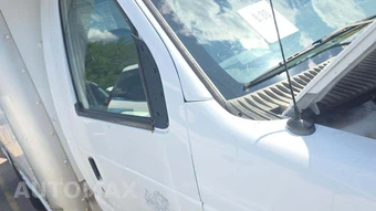 2006 Ford Super Duty E-450 Cutaway DRW – miniatura 24