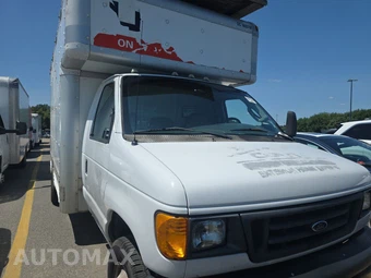 2006 Ford Super Duty E-450 Cutaway DRW – miniatura 3