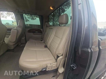 2006 Ford Super Duty F-250 Lariat Crew Cab Medium Bed - miniatura 10
