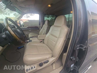 2006 Ford Super Duty F-250 Lariat Crew Cab Medium Bed - miniatura 3
