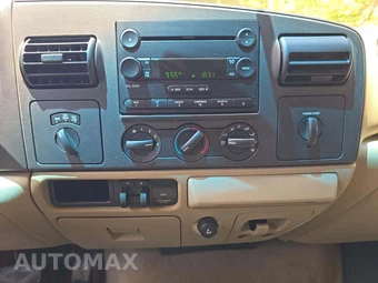 2006 Ford Super Duty F-250 XL Crew Cab Medium Bed - miniatura 10