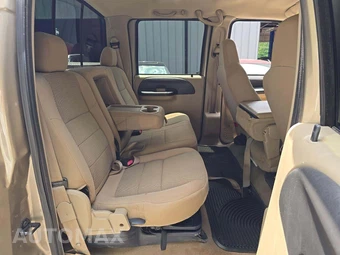 2006 Ford Super Duty F-250 XL Crew Cab Medium Bed - miniatura 16