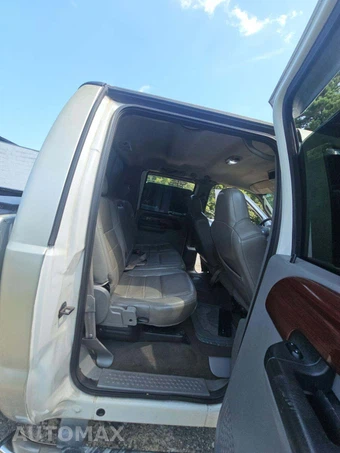 2006 Ford Super Duty F-250 XL Crew Cab Medium Bed - miniatura 16