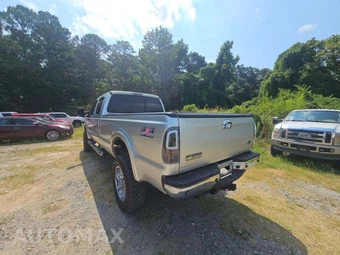 2006 Ford Super Duty F-250 XL Crew Cab Medium Bed - miniatura 2