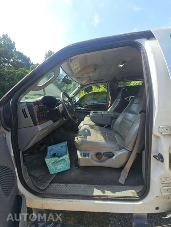 2006 Ford Super Duty F-250 XL Crew Cab Medium Bed - miniatura 6