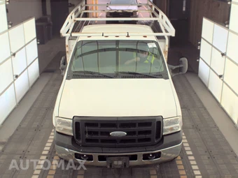 2006 Ford Super Duty F-350 Cab Chassis XL Extended Cab w/Rear Doors DRW - miniatura 2