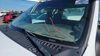 2006 Ford Super Duty F-350 Cab Chassis XL Extended Cab w/Rear Doors DRW - miniatura 42
