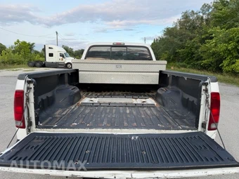 2006 Ford Super Duty F-350 Lariat Crew Cab Long Bed DRW - miniatura 13