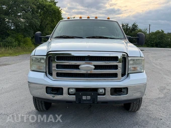 2006 Ford Super Duty F-350 Lariat Crew Cab Long Bed DRW - miniatura 2