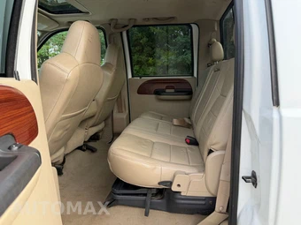 2006 Ford Super Duty F-350 Lariat Crew Cab Long Bed DRW - miniatura 9