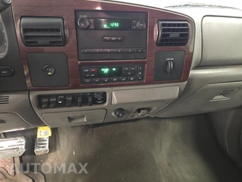 2006 Ford Super Duty F-350 Lariat Crew Cab Medium Bed DRW - miniatura 11