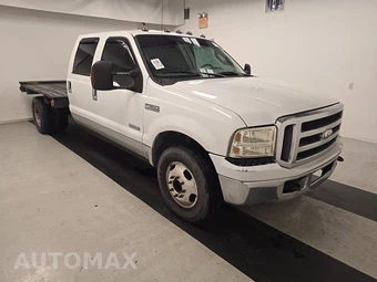 2006 Ford Super Duty F-350 Lariat Crew Cab Medium Bed DRW - miniatura 3