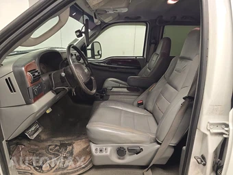 2006 Ford Super Duty F-350 Lariat Crew Cab Medium Bed DRW - miniatura 7